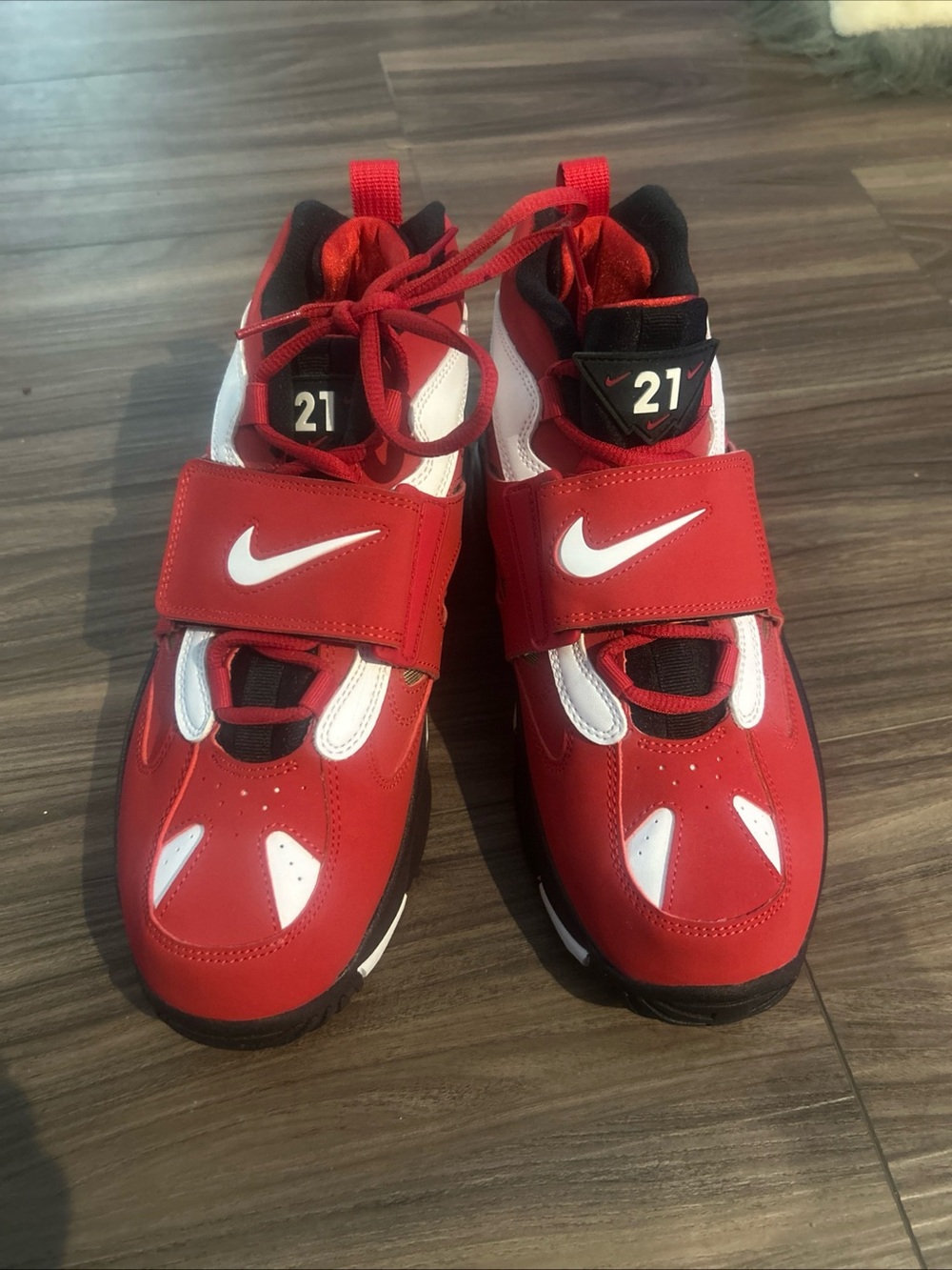 Nike Deion Sanders Air Diamond Turf 2 Size 7Y